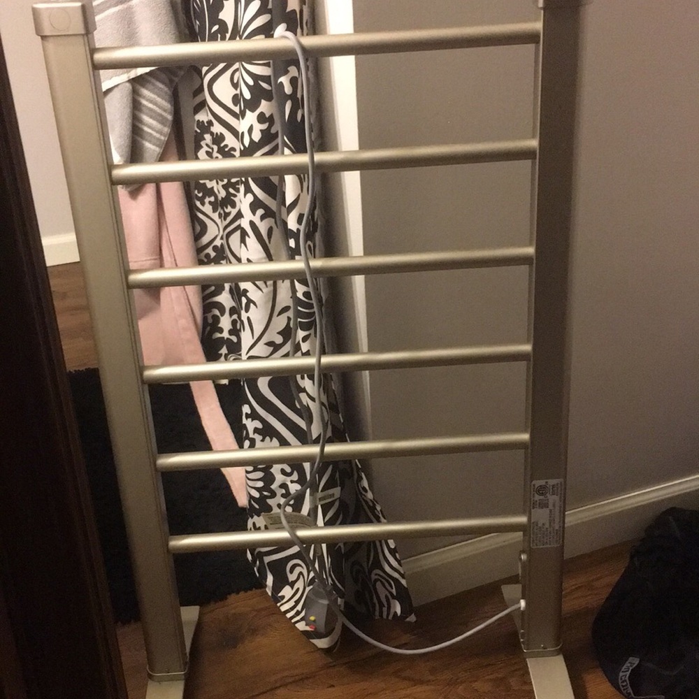 Towel warmer